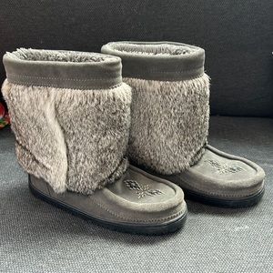 Mukluks size 7